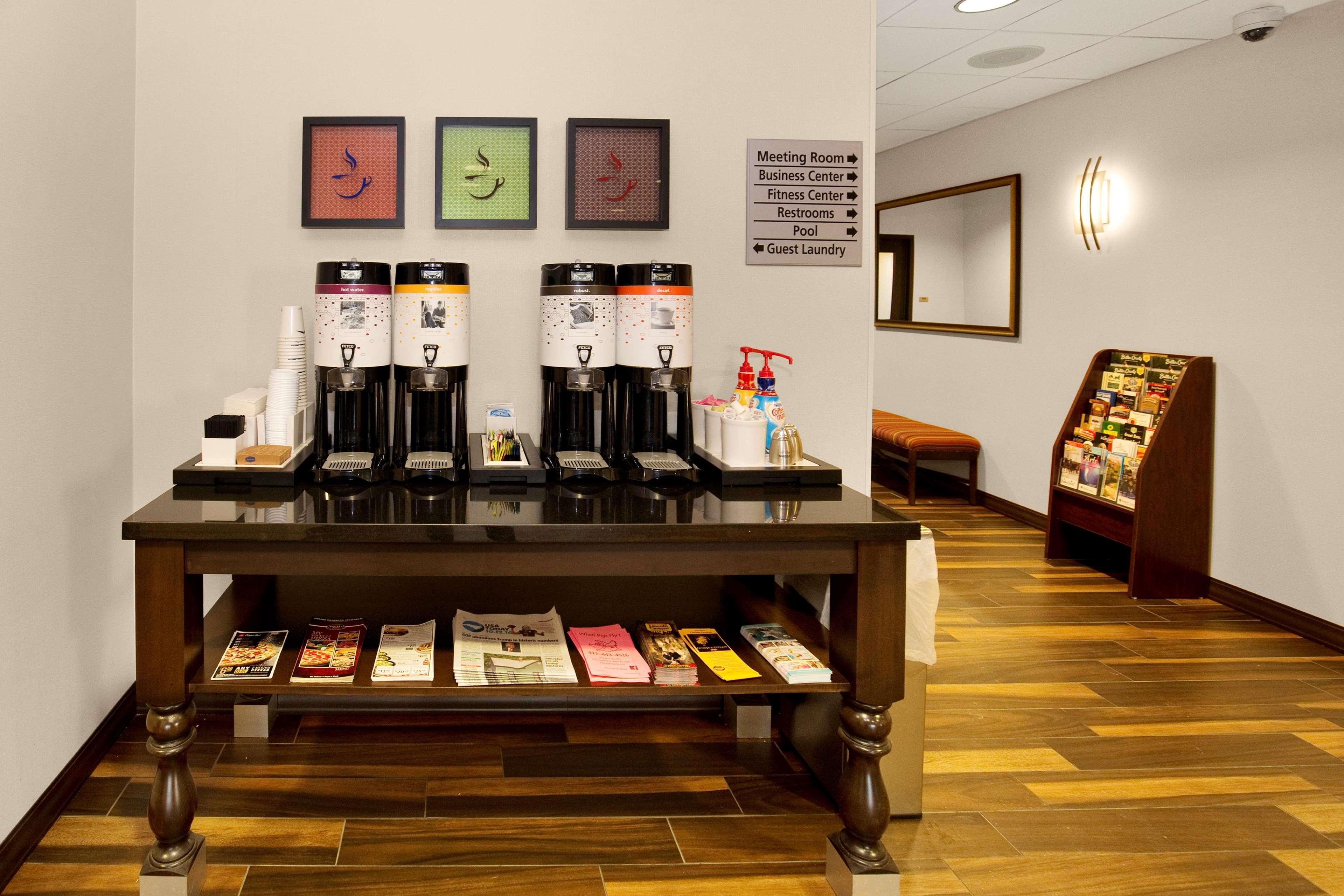 Hampton Inn Butler Kültér fotó